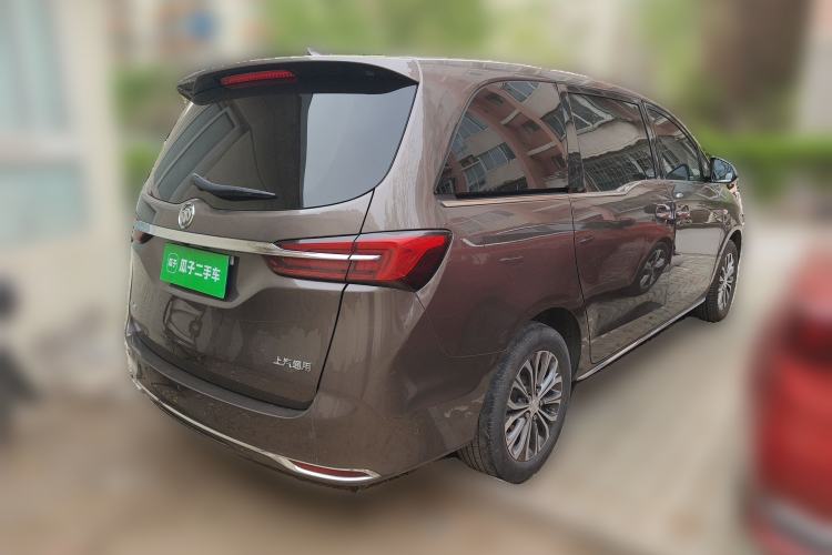 Used Buick GL8 2023 Facelifted Land Cruiser Executive Luxury Version Rear Right 45 Deg