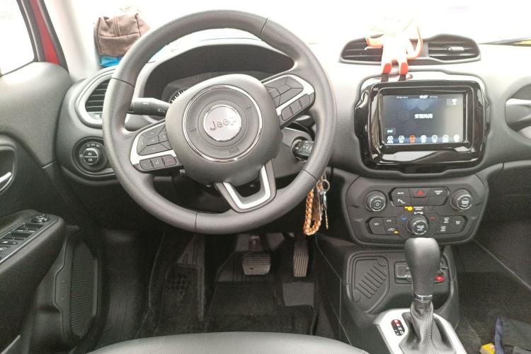 Used Jeep Renegade 2019 220T Automatic Leading Edition