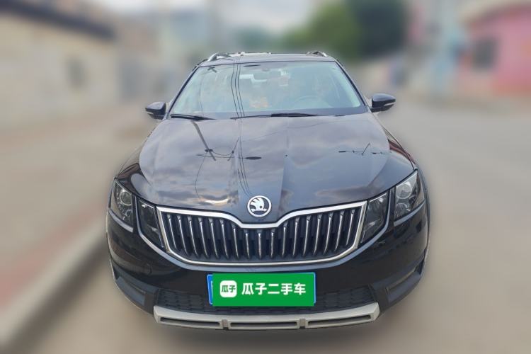 Used Skoda Octavia 2018 Station Wagon TSI230 DSG Luxury Edition Exterior 1