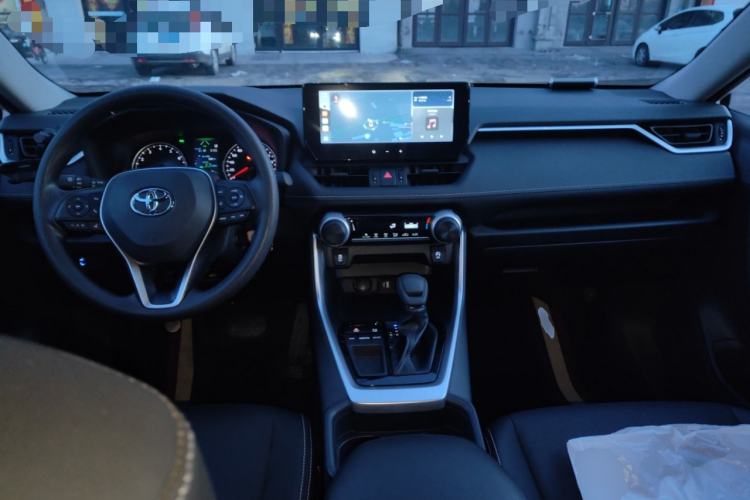 Used Toyota RAV4 2024 2.0L CVT Two-Wheel Drive Urban Edition
