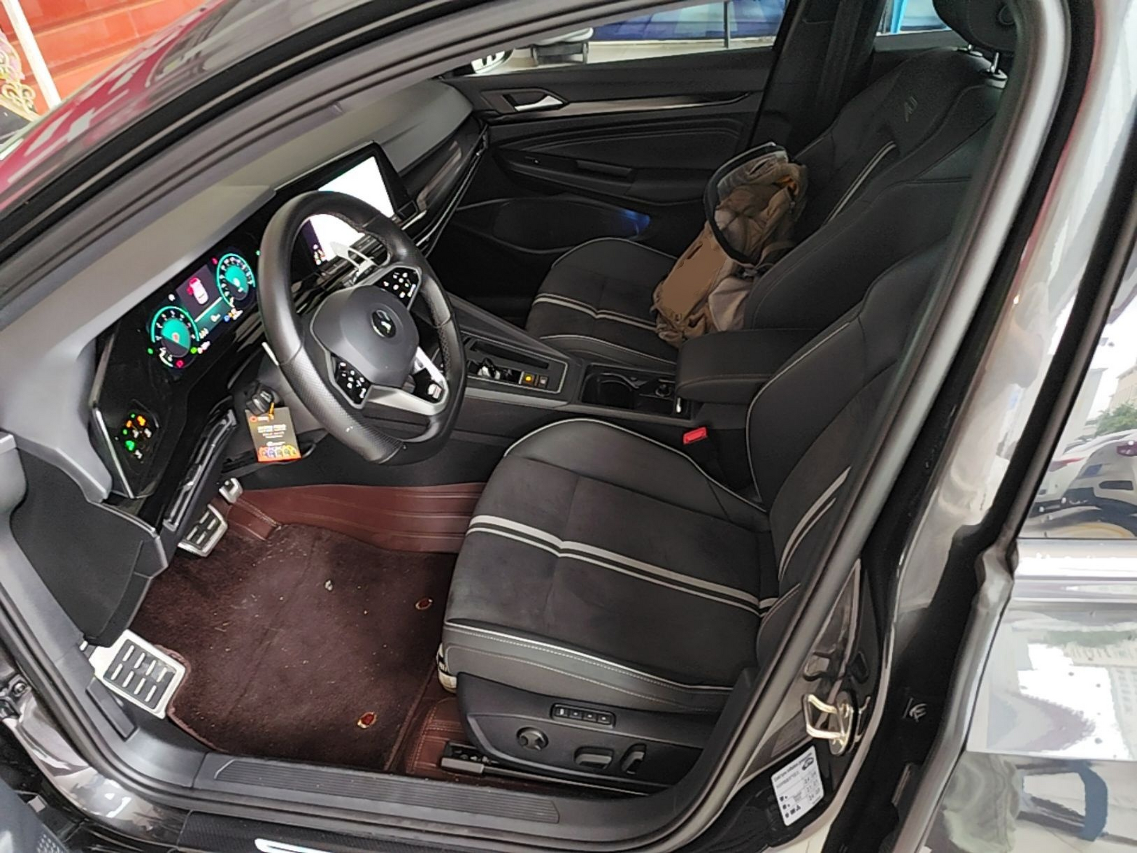 Interior delantero