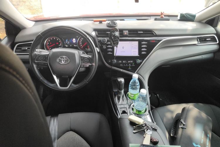 Used Toyota Camry 2018 2.0S FENGSHANG Edition Center Console