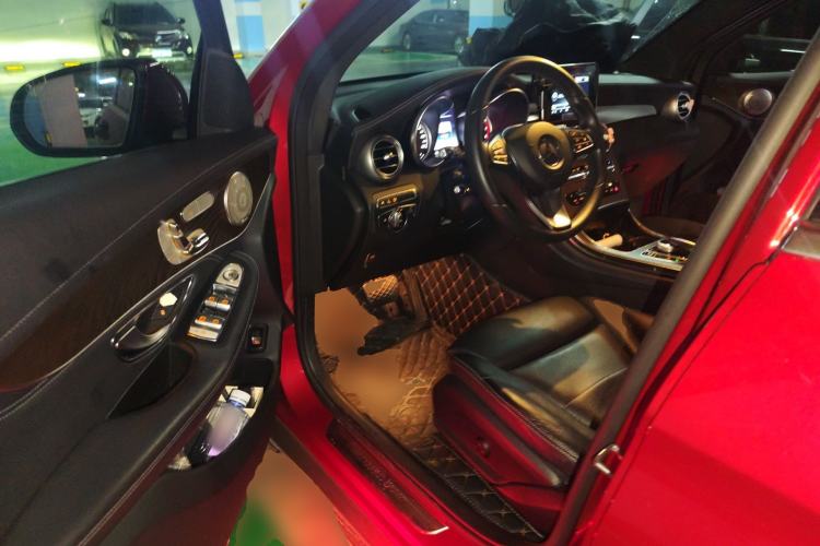 Used Mercedes-Benz GLC 2016 GLC 300 4MATIC Dynamic Model Driver Seat