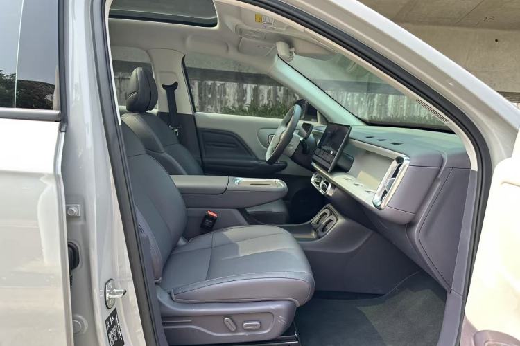 Used Leapmotor B10 2025 510 Joyful Edition Right Front Seat