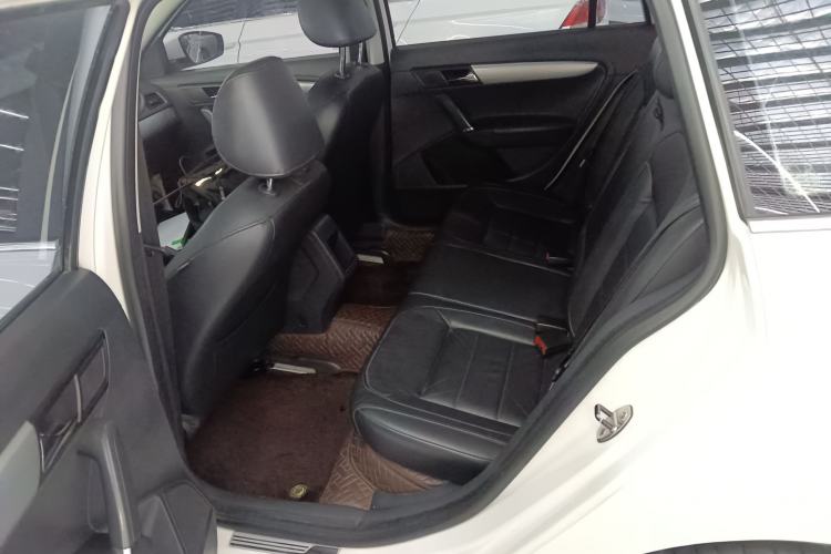 Used Volkswagen Gran Lavida 2013 1.4 TSI Automatic Comfort Model Left Rear Seat