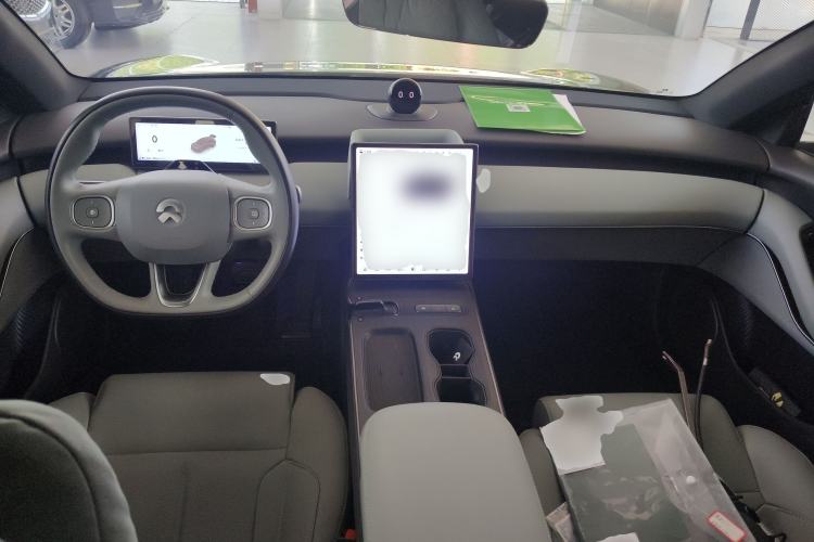 Used Nio ET5T 2023 75 kWh Touring Center Console