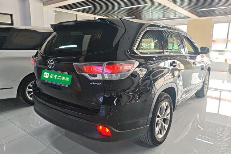 Used Toyota Highlander 2015 2.0T Two-Wheel Drive Elite Edition 7 Seats
