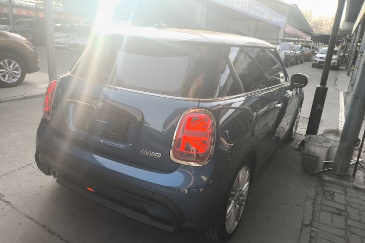 Used MINI MINI 2022 1.5T COOPER Classic Edition
