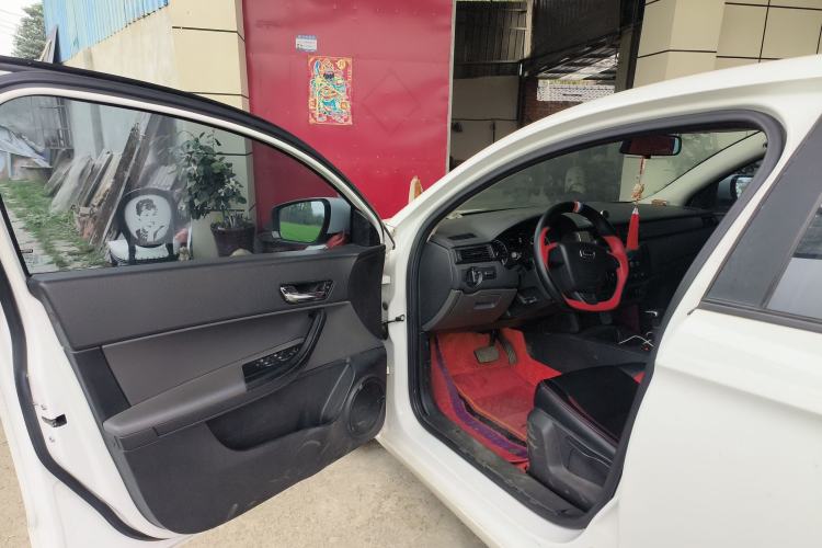 Used Qoros 3 2018 Sedan 1.6L Automatic Leading Model
