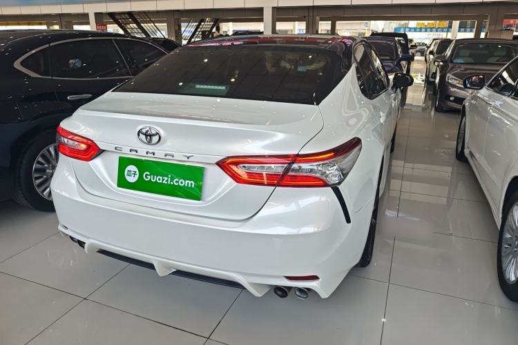 Used Toyota Camry 2018 2.0S FENGSHANG Edition
