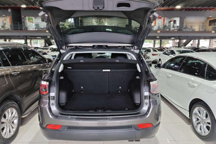 Used Jeep Compass 2017 200T Automatic Family Edition