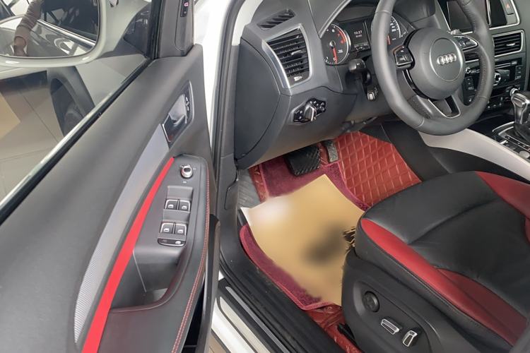 Used Audi Q5 2018 Collector's Edition 40 TFSI Technology Model
