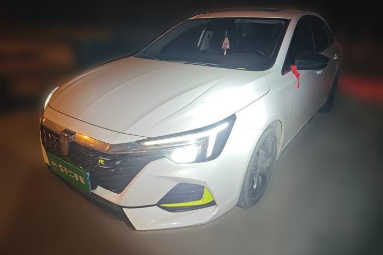 Used Roewe i6 MAX 2020 300TGI Automatic Supreme Edition with Cool Sunroof and Advanced Driving Features