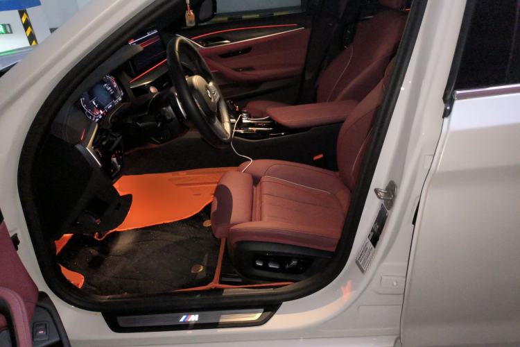 Used BMW 5 Series 2023 530Li Luxury Edition M Sport Package
