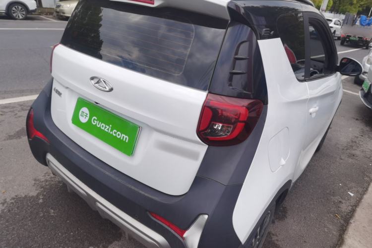 Used Chery QQ Little Ant 2022 Updated Version Sweet Pink Edition Full-Sugar Version 55kW 408km Range (Triple-Lithium Battery) Rear Right 45 Deg