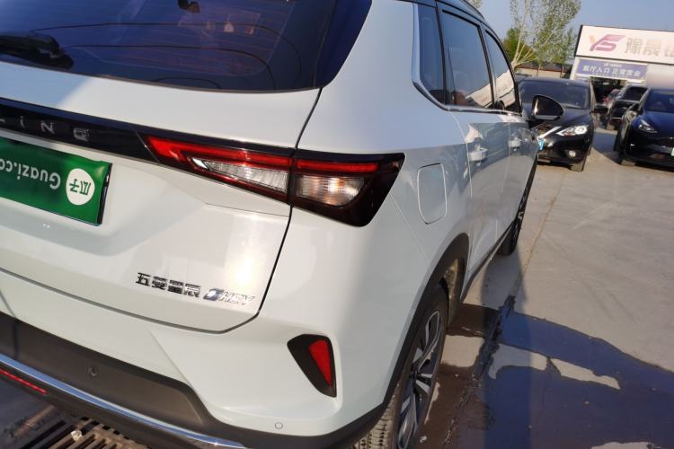 Used Wuling Asta 2022 2.0L DHT Electric-Speed Version