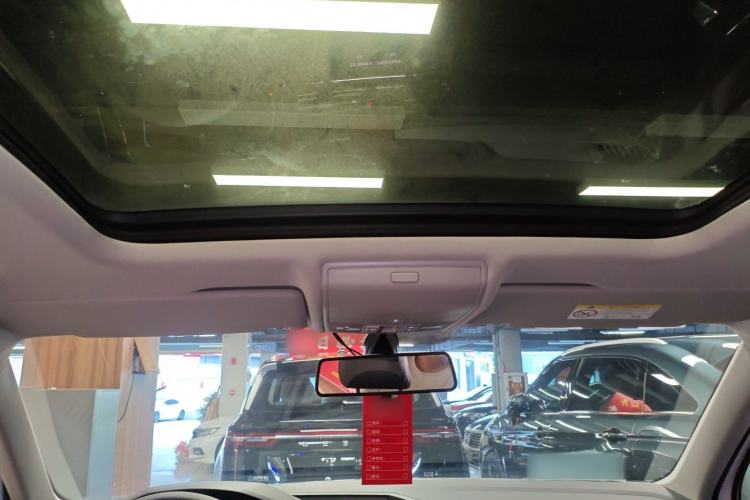 Used Volkswagen Tiguan L 2021 330TSI Automatic Two-Wheel Drive Smart Edition
