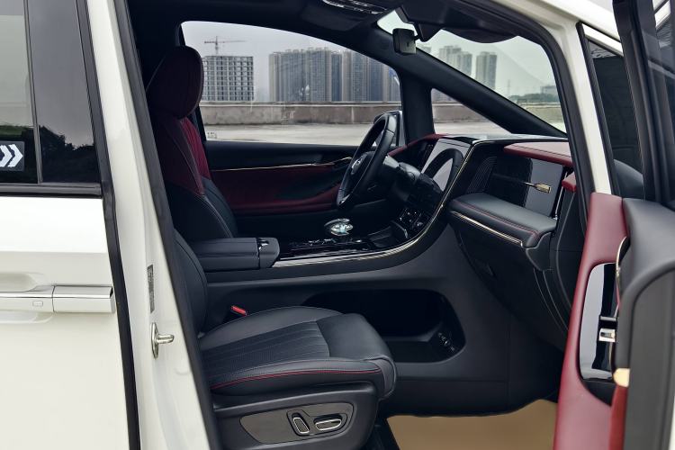 Used GAC Trumpchi M8 2023 Zongshi Series Dual-Motor Supreme Edition