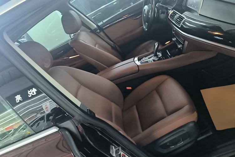 Used BMW 5 Series GT 2015 535i Leading Model