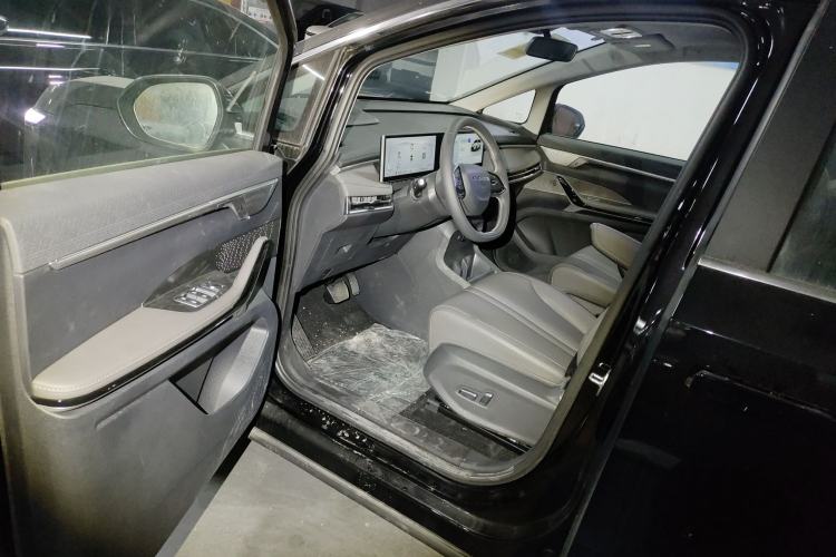 Used SAIC MAXUS Dajia 7 2024 Revised Version Super Hybrid Long-Range Edition Enjoyment Version Driver Seat