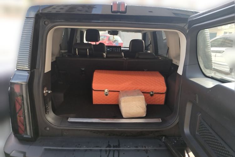 Used iCAR 03 2024 501km Four-wheel Drive Long-Range Advanced Version Trunk