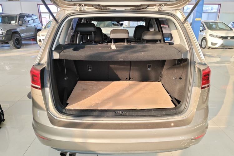 Used Volkswagen Golf Sportsvan 2018 230TSI Automatic Luxury Model