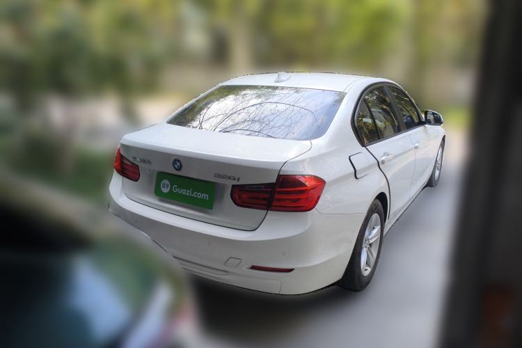 Used BMW 3 Series 2015 320i Luxury Line Stylish Edition