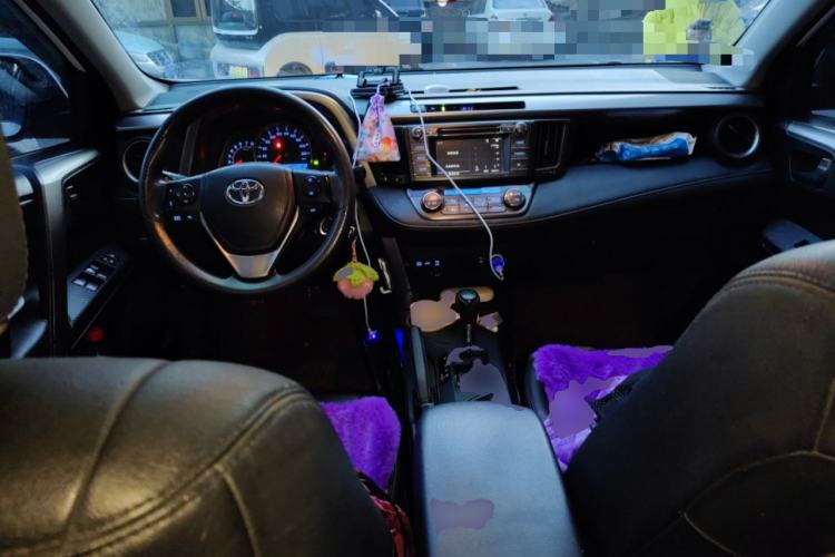 Used Toyota RAV4 2013 2.0L CVT Four-Wheel Drive Fashion Edition