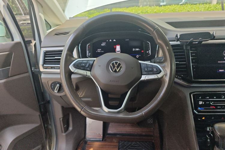 Used Volkswagen Viloran 2020 380TSI Prestige Edition