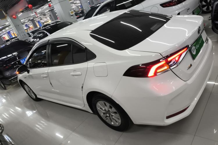 Used Toyota Corolla 2021 Dual-Engine 1.8L E-CVT Pioneer Edition
