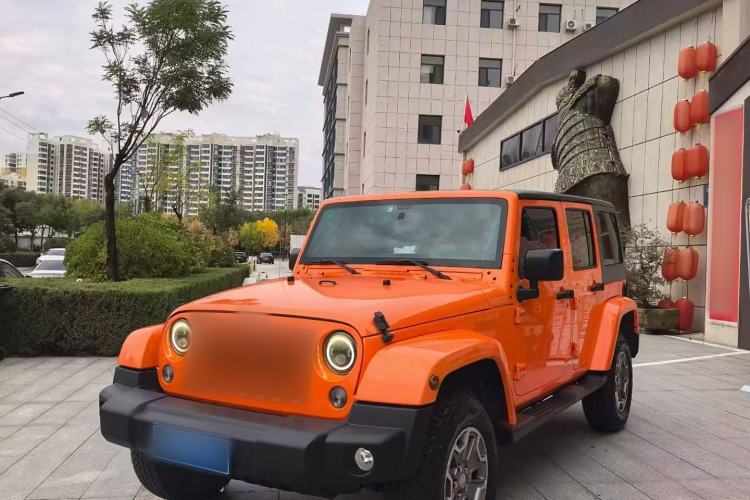 Used Jeep Wrangler 2014 3.0L Sahara Four-Door Edition
