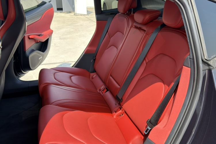 Used Xiaomi Auto SU7 2024 Rear-Drive Standard Founder Edition
