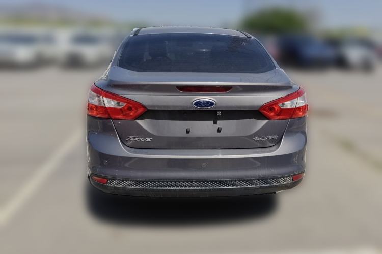 Used Ford Focus 2012 Sedan 1.6L Automatic Fashion Edition
