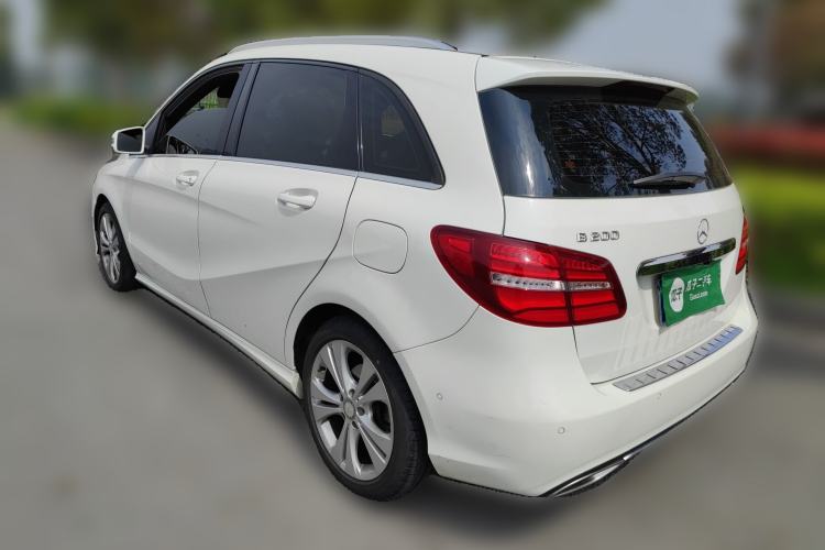 Used Mercedes-Benz B-Class 2015 B 200 Fashion Model
