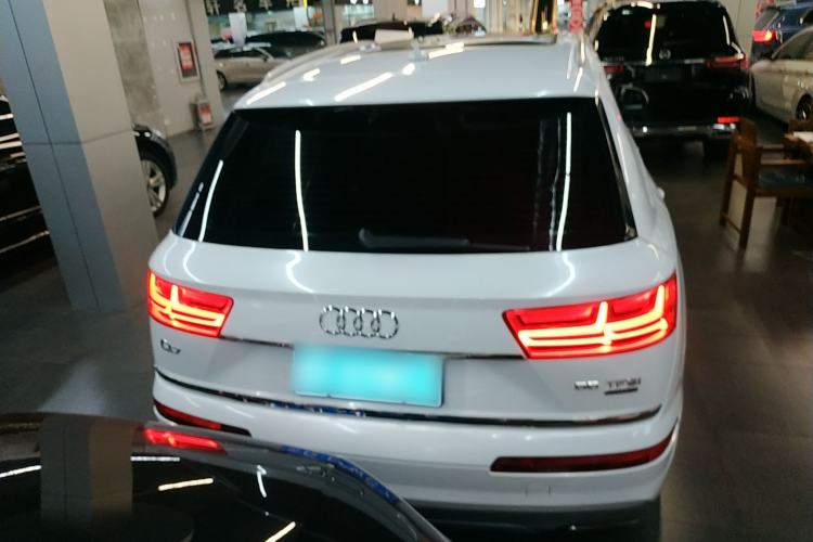 Used Audi Q7 2019 45 TFSI Comfort Model