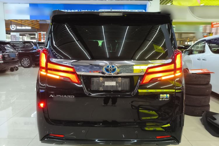 Used Toyota Alphard 2020 Dual-Engine 2.5L Prestige Edition
