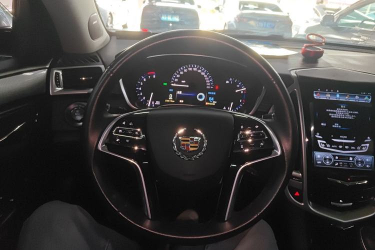 Used Cadillac SRX 2015 3.0L Comfort Version
