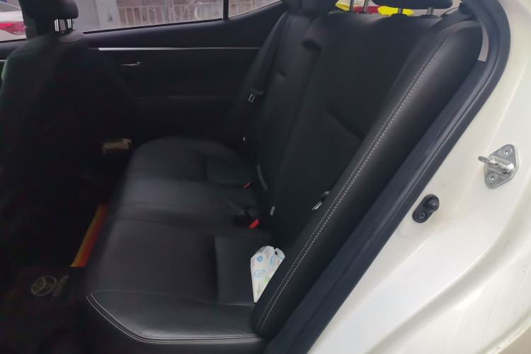 Used Toyota Corolla 2017 Revised Dual-Engine 1.8L E-CVT Elite Edition Left Rear Seat