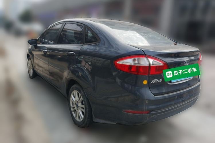 Used Ford Fiesta 2013 Sedan 1.5L Manual Fashion Edition
