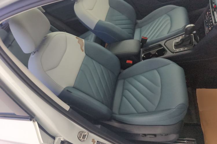 Used Volkswagen Tharu 2024 300TSI Two-Wheel-Drive Moon Luxury Edition Right Front Seat