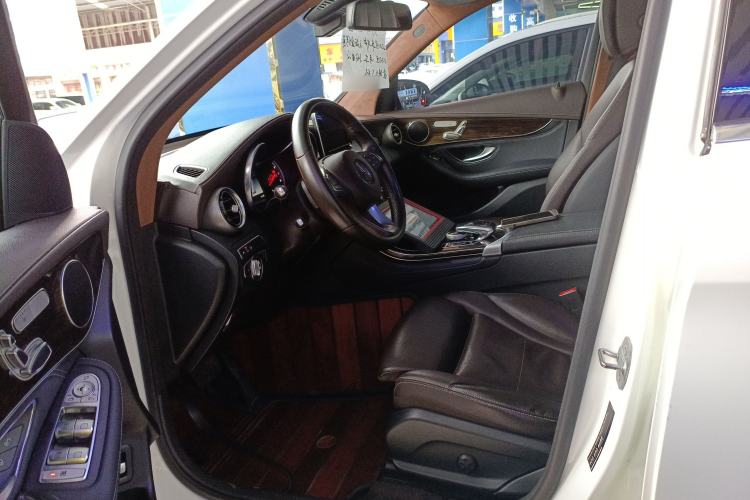 Used Mercedes-Benz GLC 2018 GLC 260 4MATIC Luxury Model