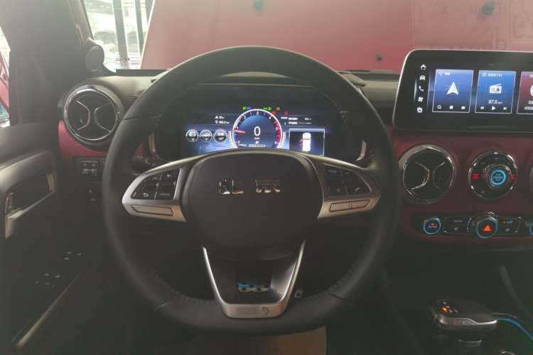 Used BAIC Off-Road BJ40 2023 2.0D Automatic Four-Wheel Drive Blade Hero Edition Adventurer Type (with Front and Rear Electronic Locks)