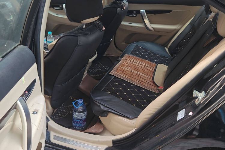 Used CHANGAN Raeton 2013 2.0L Automatic Luxury Version China IV Standard Left Rear Seat