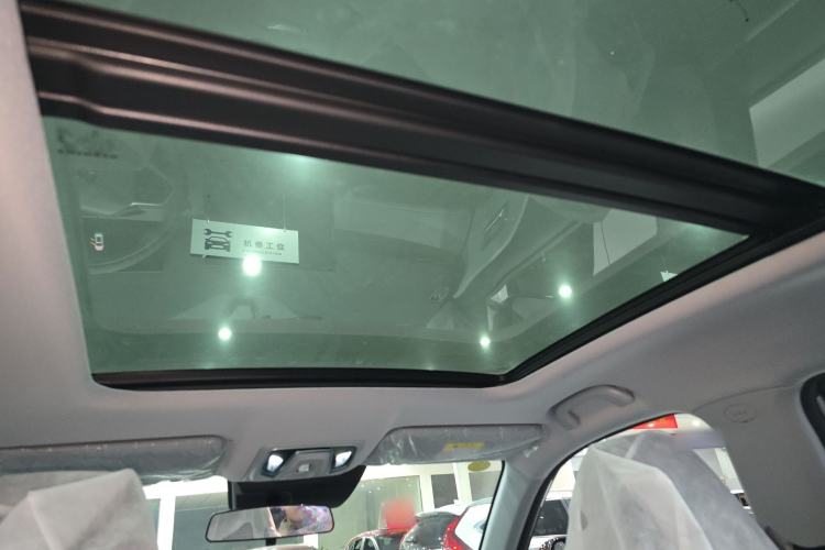 Used CHANGAN UNI-Z 2025 1.5T Luxury Version
