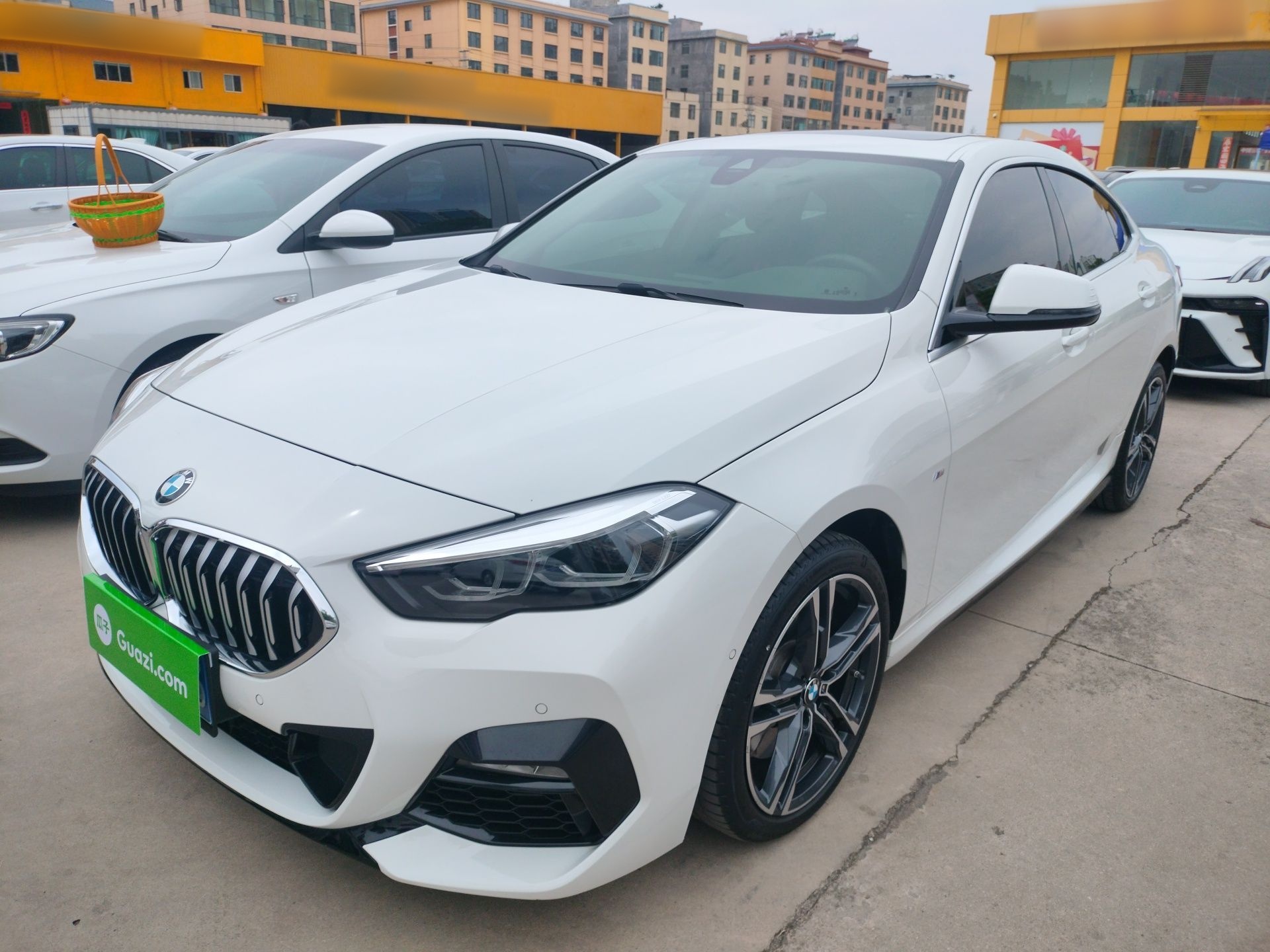 Parte inferior delantera