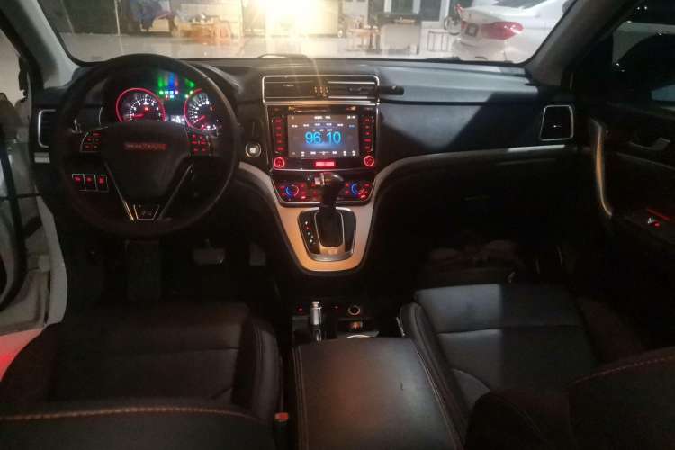 Used Haval H6 2015 Sport Edition 1.5T Automatic Two-Wheel Drive Luxury Model