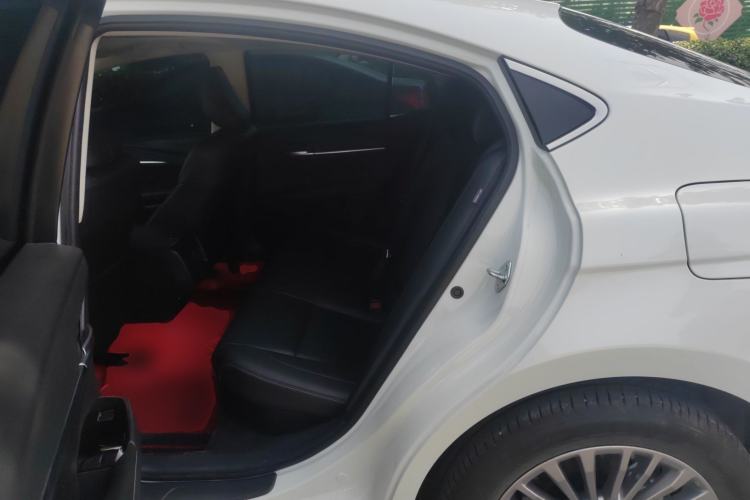 Used Toyota Camry 2024 Dual-Motor 2.0 HE Elite Edition
