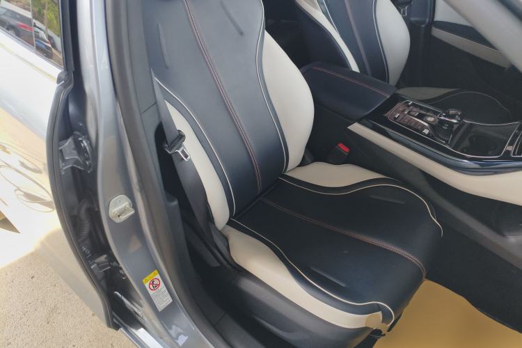 Used BYD Qin PLUS 2021 DM-i 55KM Flagship Model Right Front Seat