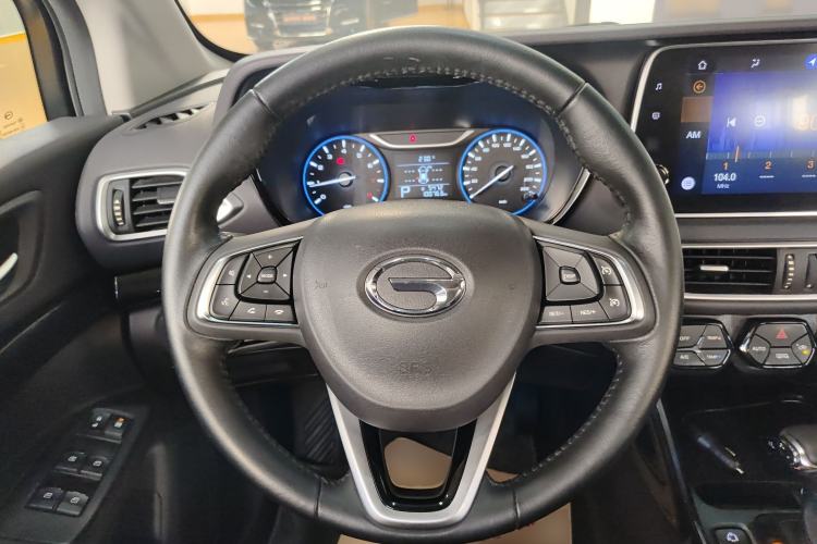 Used GAC Trumpchi GS4 2018 235T Automatic Two-Wheel Drive Luxury Smart Connectivity Version Steering Wheel