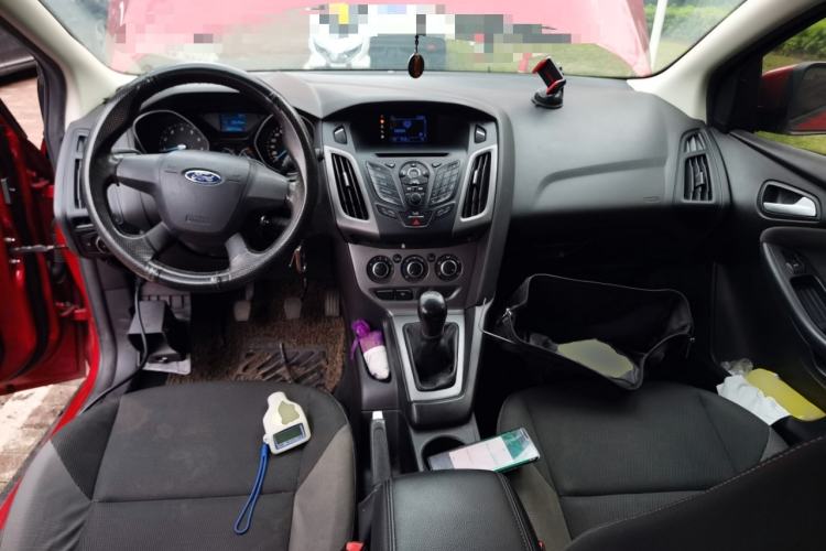 Used Ford Focus 2012 Hatchback 1.6L Manual Comfort Model
